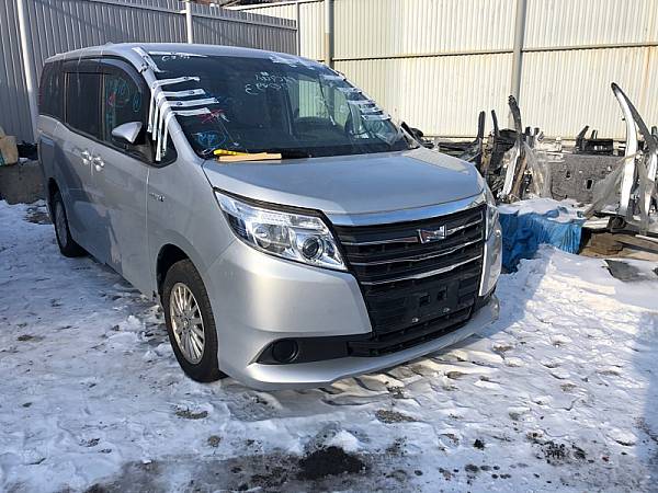 Toyota Noah 2014 zrr85